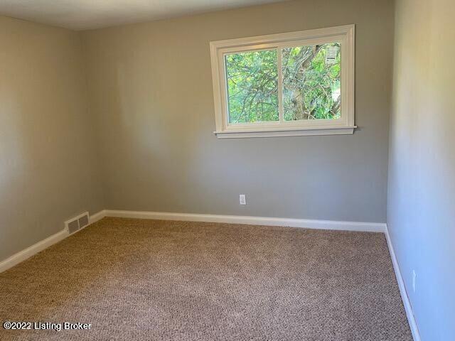 11413 Deering Road Louisville, KY 40272 - Photo 26 of 35 20211104175555353399000000-o