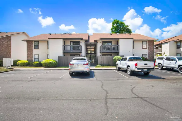 $174,900 | 2201 Scenic Highway, Unit L4, Pensacola, FL 32503