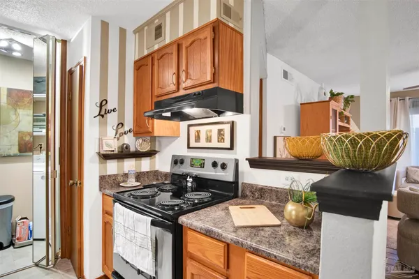 $174,900 | 2201 Scenic Highway, Unit L4, Pensacola, FL 32503