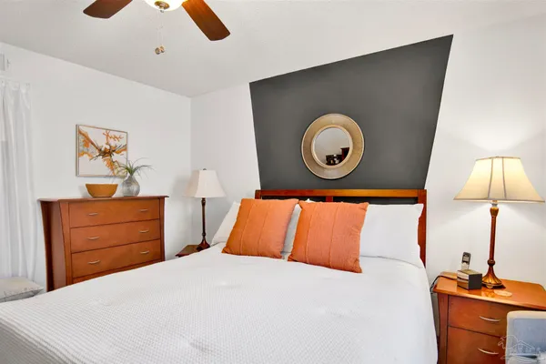 $174,900 | 2201 Scenic Highway, Unit L4, Pensacola, FL 32503