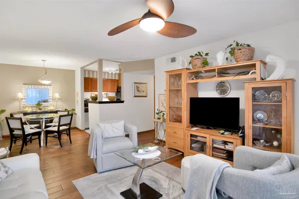 $174,900 | 2201 Scenic Highway, Unit L4, Pensacola, FL 32503
