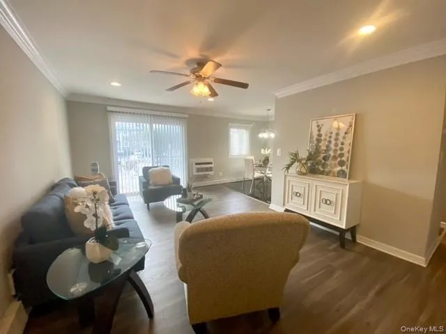 $2,370 | 250 River Avenue, Unit 138, Patchogue, NY 11772