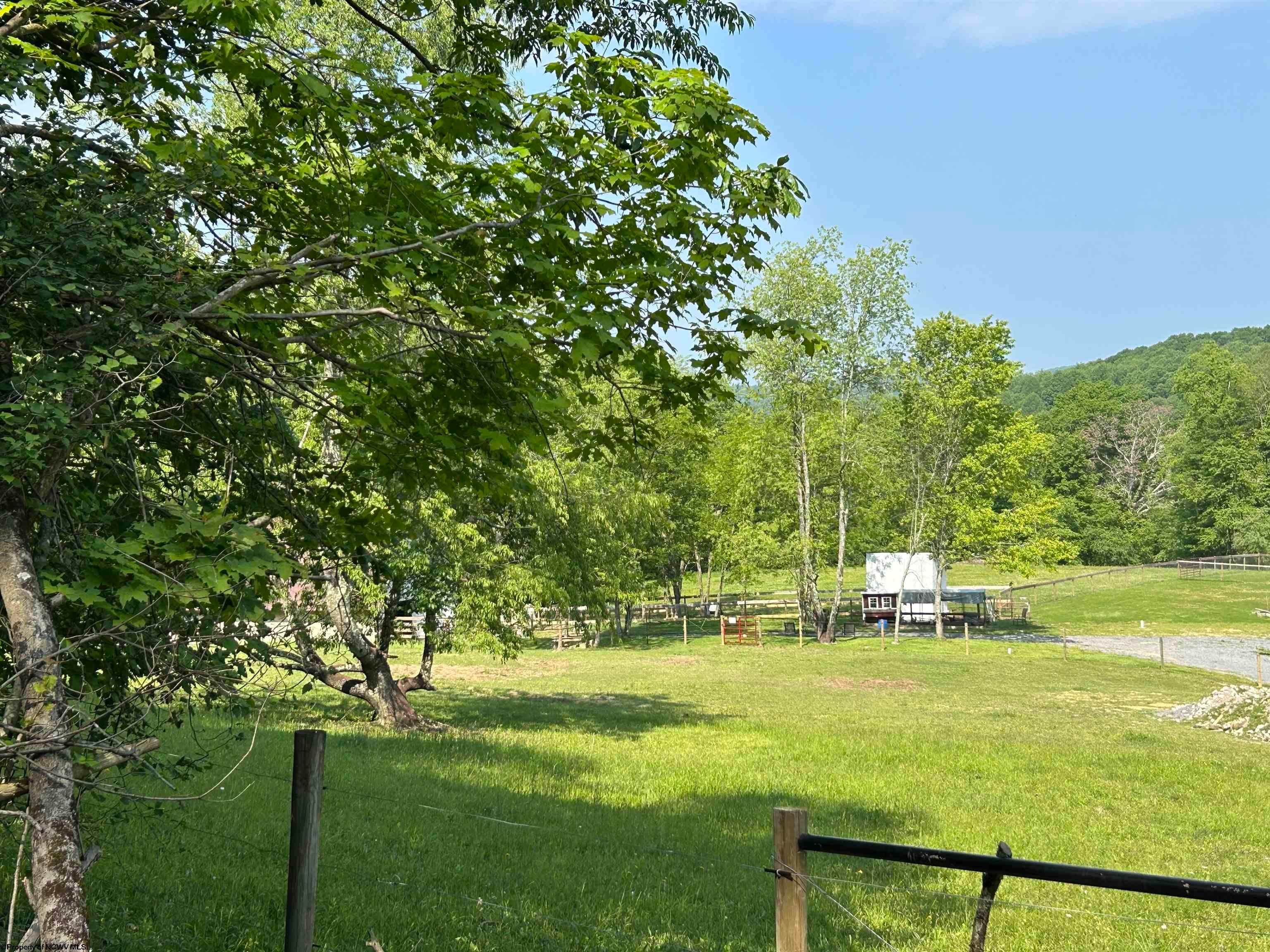 2214 Fairview Road Independence, WV 26374 - Photo 5 of 39 Gallery Image 5