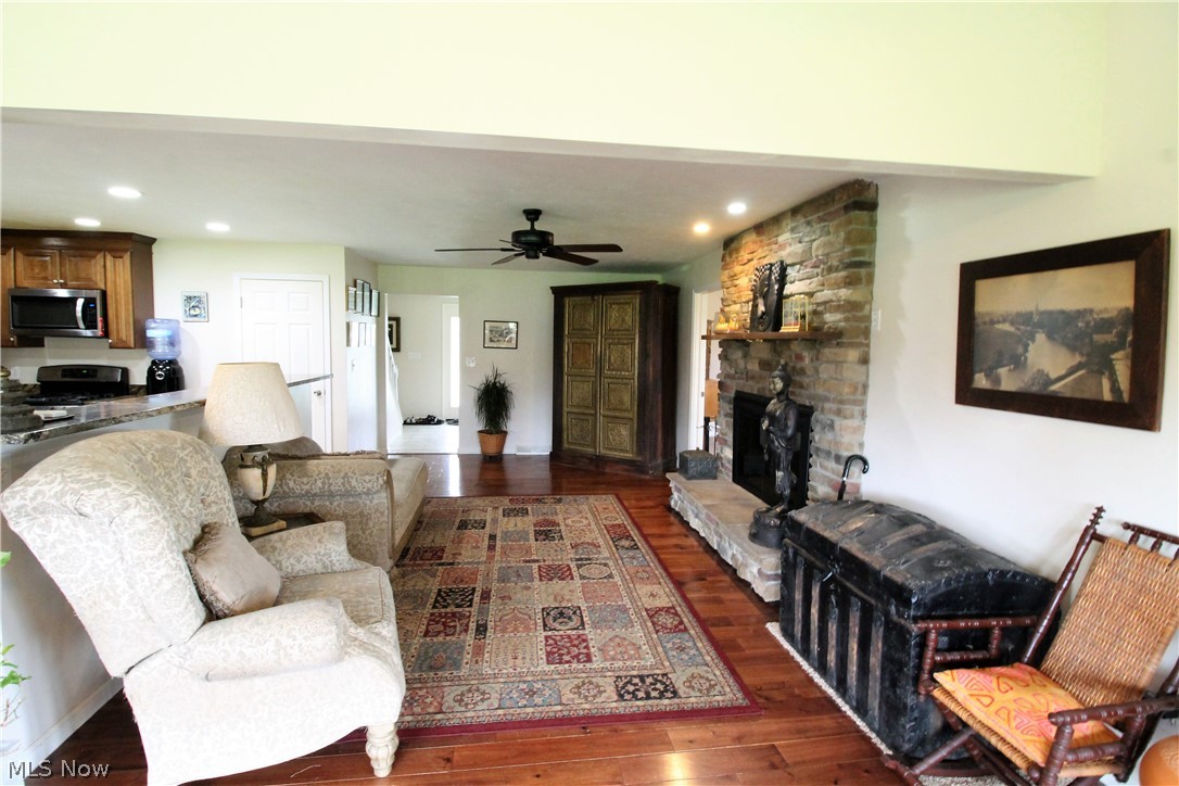6195 Stow Road Hudson, OH 44236 - Photo 9 of 35 Gallery Image 9
