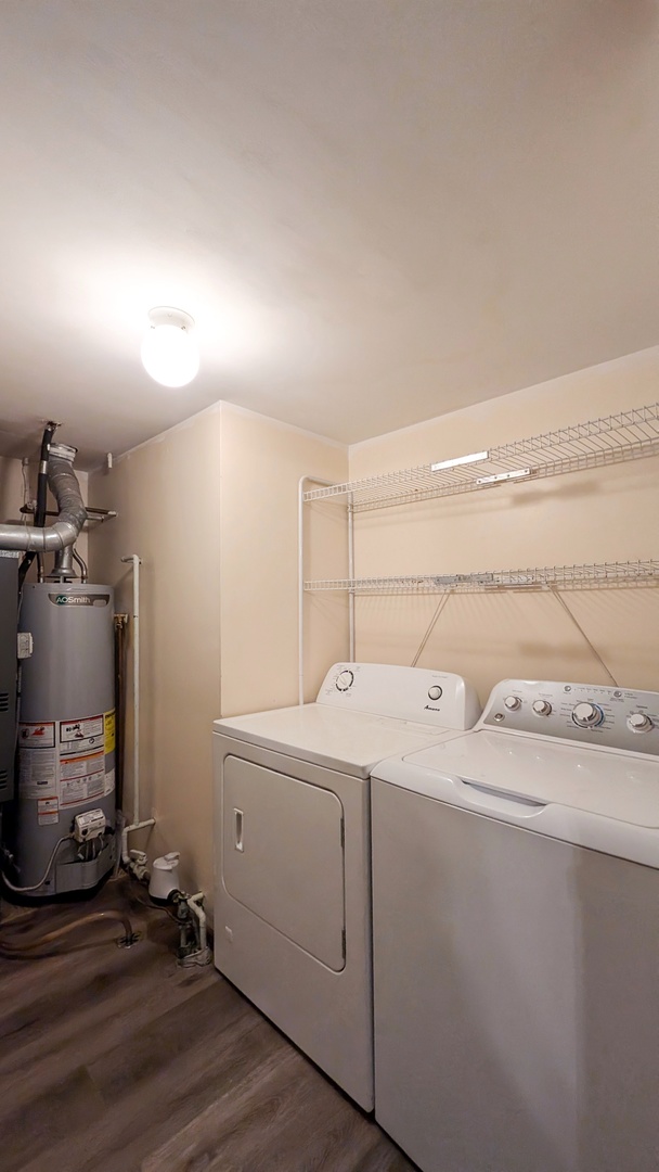 600 Crescenzo Court, Unit B New Lenox, IL 60451 - Photo 13 of 13 a utility room with dryer and washer
