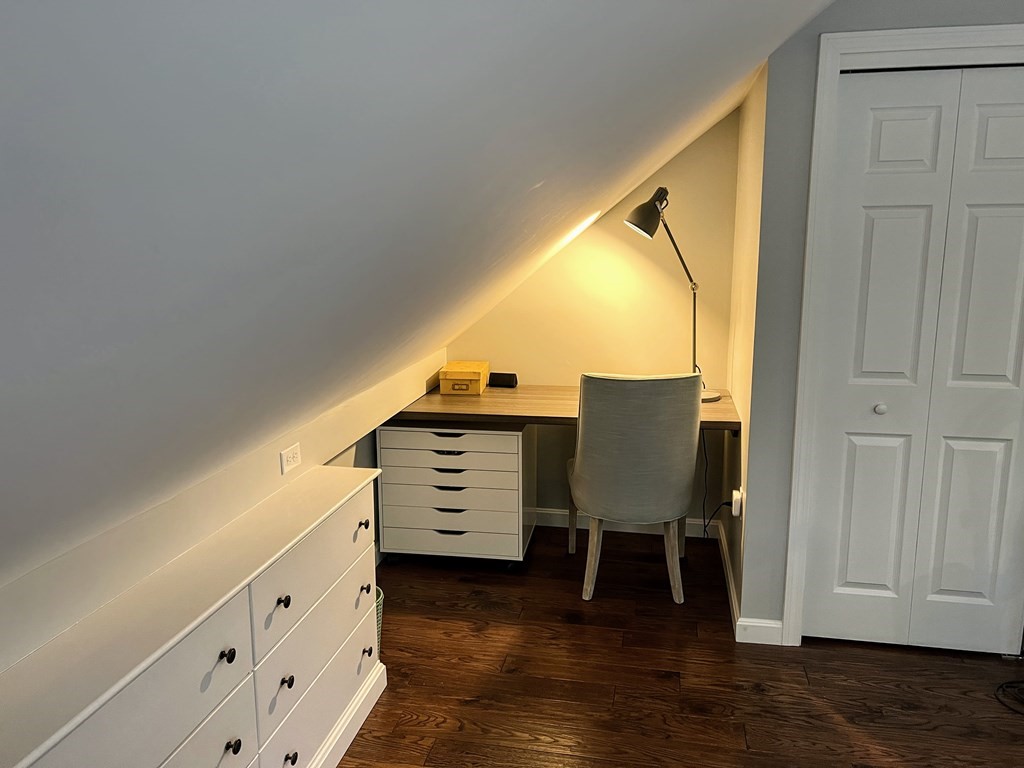 27 Skyline Road Boston, MA 02136 - Photo 15 of 23 Gallery Image 15