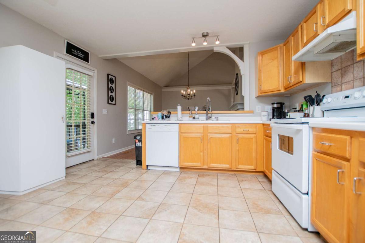 2421 Burnside Place Villa Rica, GA 30180 - Photo 19 of 59