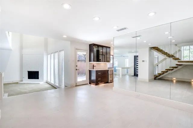 $3,150 | 16339 Lauder Lane, Dallas, TX 75248