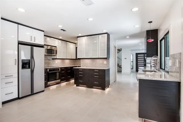 $3,150 | 16339 Lauder Lane, Dallas, TX 75248