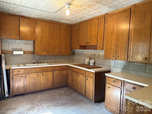 $632,500 | 1437 Westmoreland Drive, Lancaster, SC 29720