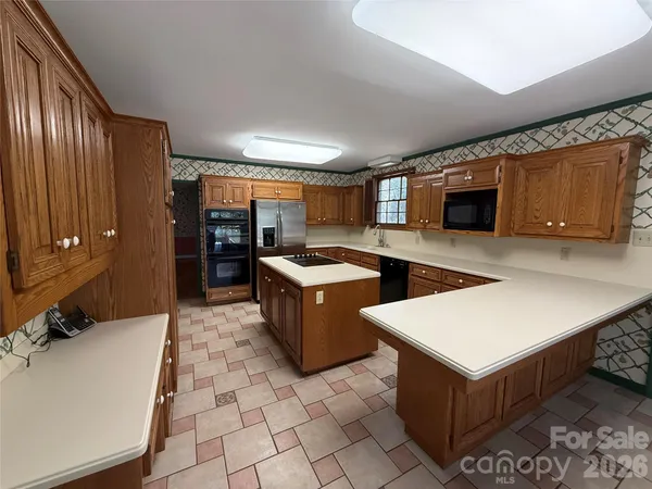 $632,500 | 1437 Westmoreland Drive, Lancaster, SC 29720