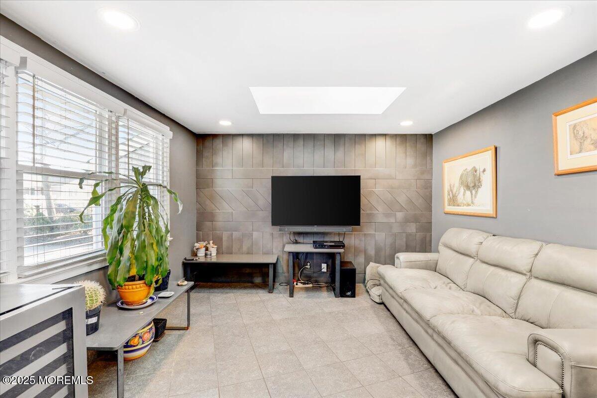 1603 Dorsett Dock Road Point Pleasant, NJ 08742 - Photo 7 of 27 07-Family Room