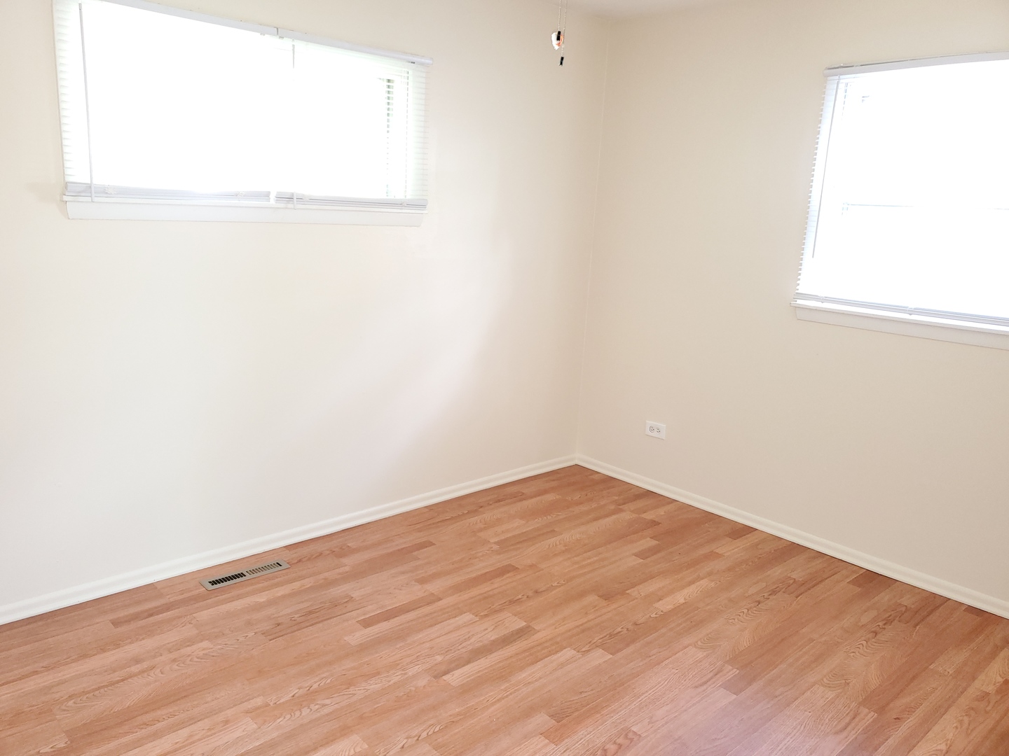 1657 Rice Street Waukegan, IL 60087 - Photo 7 of 10 a view of empty room