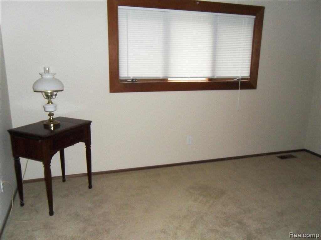 14304 Riverside Road Livonia, MI 48154 - Photo 5 of 12 Master Bedroom