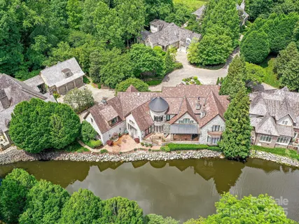 $2,325,000 | 2240 La Maison Drive, Charlotte, NC 28226