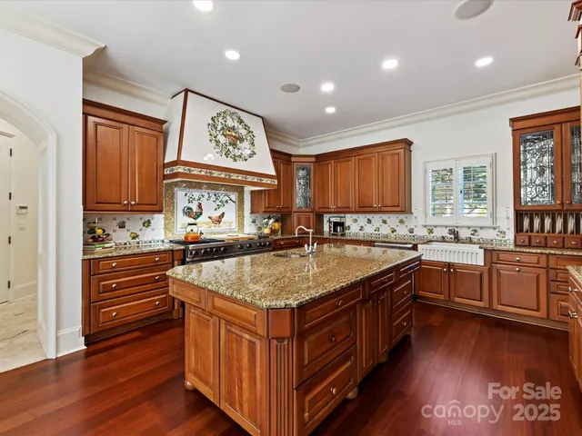 $2,325,000 | 2240 La Maison Drive, Charlotte, NC 28226