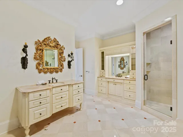 $2,325,000 | 2240 La Maison Drive, Charlotte, NC 28226