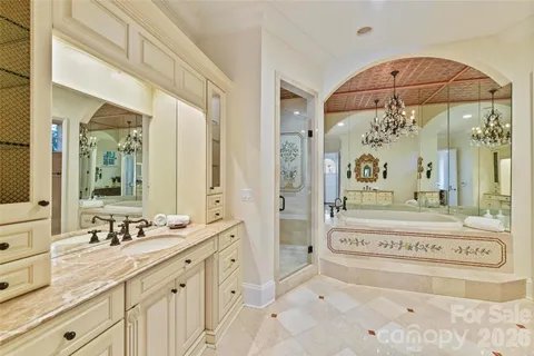 $1,700,000 | 2240 La Maison Drive, Charlotte, NC 28226