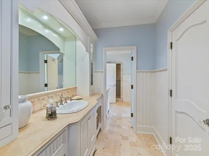 $2,325,000 | 2240 La Maison Drive, Charlotte, NC 28226