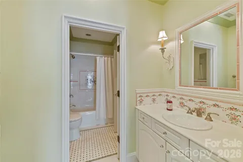 $1,700,000 | 2240 La Maison Drive, Charlotte, NC 28226