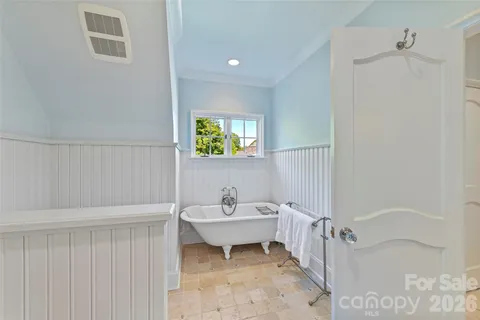 $1,700,000 | 2240 La Maison Drive, Charlotte, NC 28226