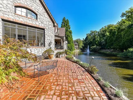 $2,325,000 | 2240 La Maison Drive, Charlotte, NC 28226