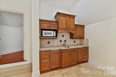 $1,700,000 | 2240 La Maison Drive, Charlotte, NC 28226