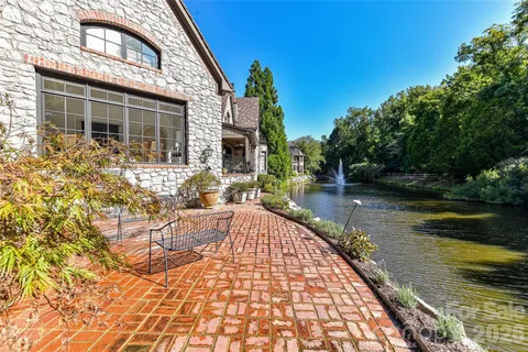 $1,700,000 | 2240 La Maison Drive, Charlotte, NC 28226