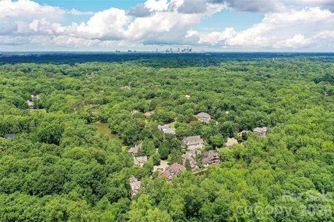 $1,700,000 | 2240 La Maison Drive, Charlotte, NC 28226