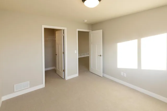 $535,990 | 2048 Tamarack Road, Carver, MN 55315