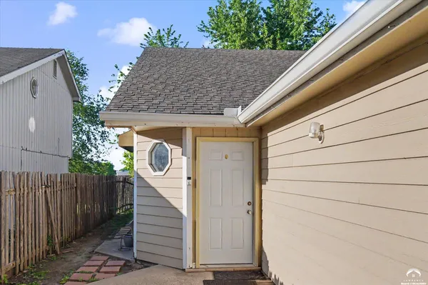 $219,000 | 4013 Overland Drive, Lawrence, KS 66049