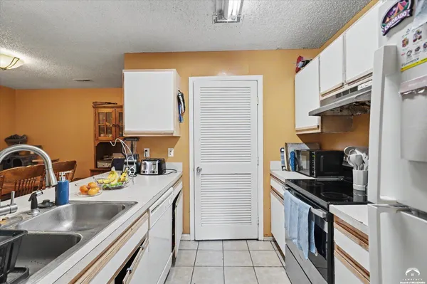 $219,000 | 4013 Overland Drive, Lawrence, KS 66049