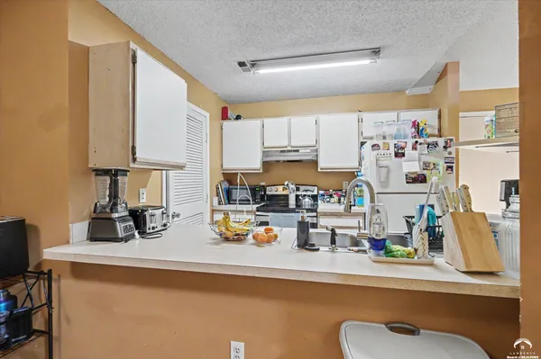 $219,000 | 4013 Overland Drive, Lawrence, KS 66049