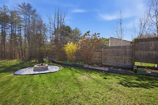 $425,000 | 176 Shaker Hill Road, Enfield, NH 03748