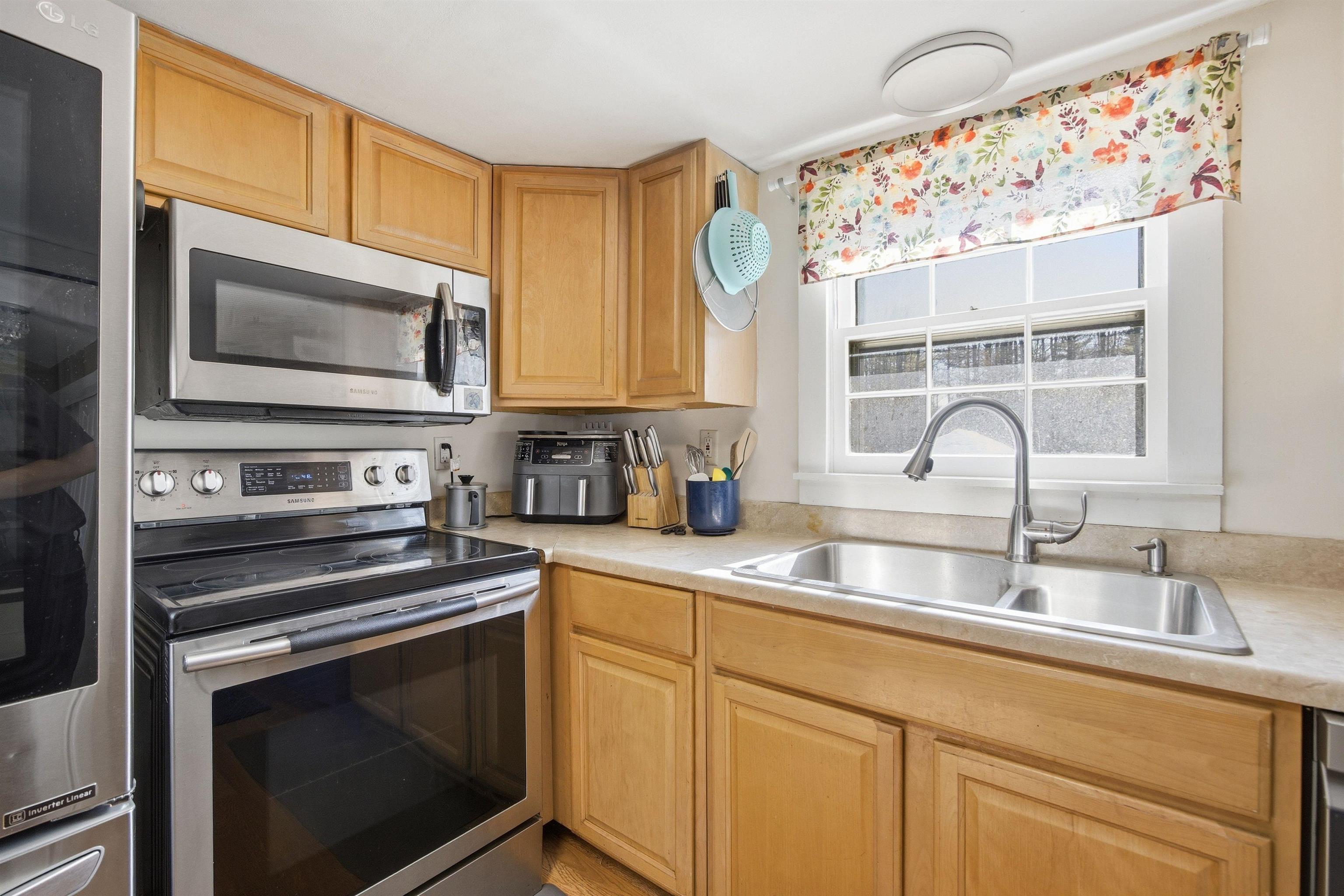 176 Shaker Hill Road Enfield, NH 03748 - Photo 9 of 56
