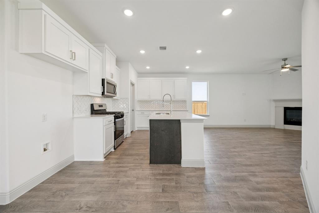 602 Aroco Bend Princeton, TX 75407 - Photo 7 of 40