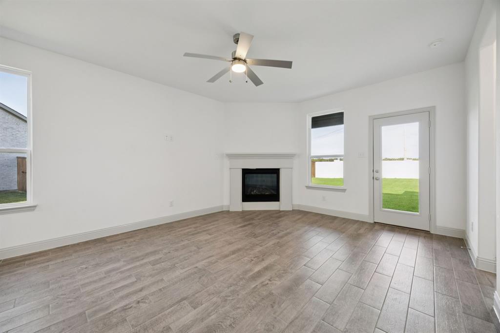 602 Aroco Bend Princeton, TX 75407 - Photo 9 of 40