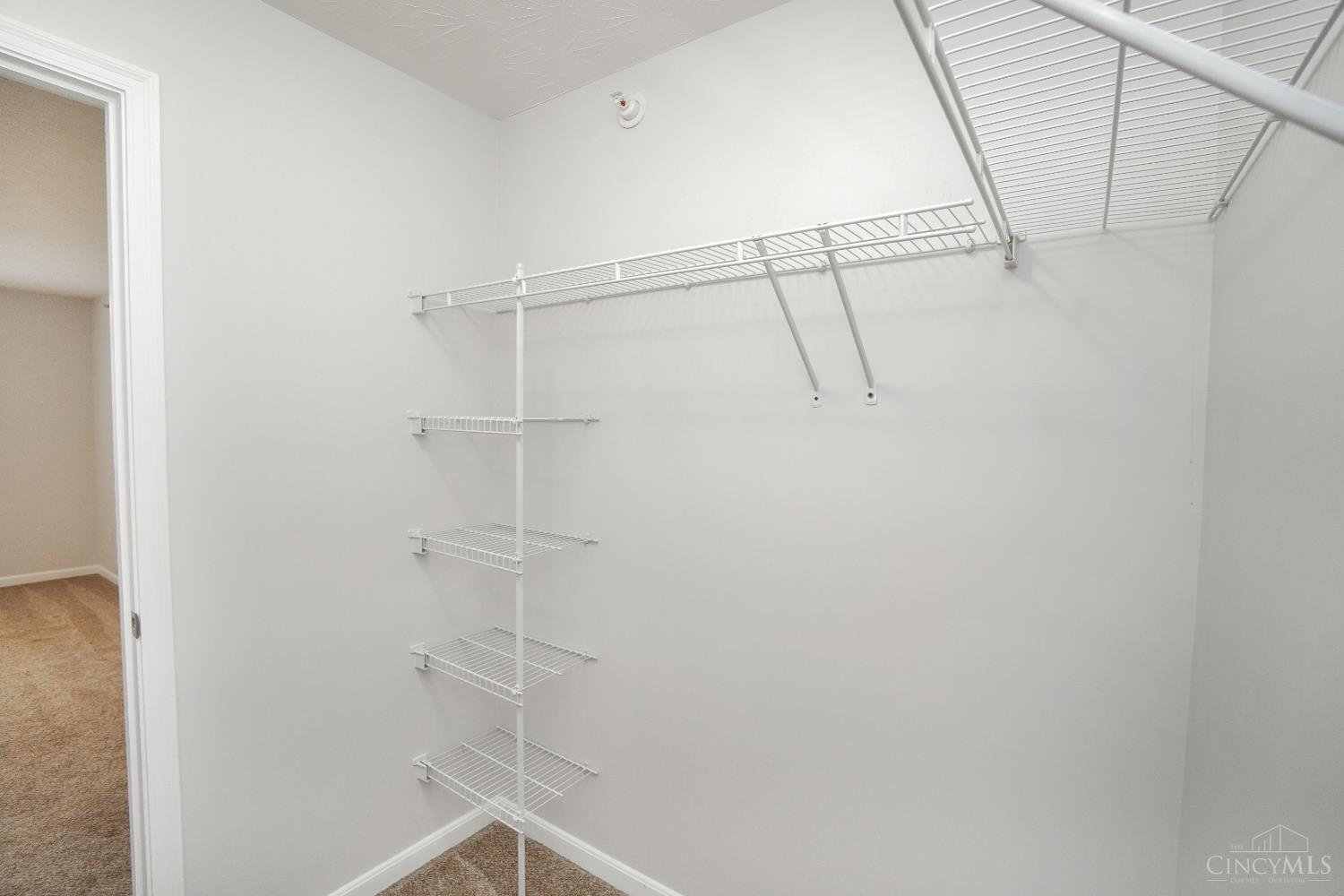 3408 North Bend Road, Unit 11 Cincinnati, OH 45247 - Photo 28 of 38 Gallery Image 28