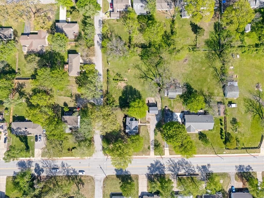 9101 Holmes Road Kansas City, MO 64131 - Photo 24 of 27