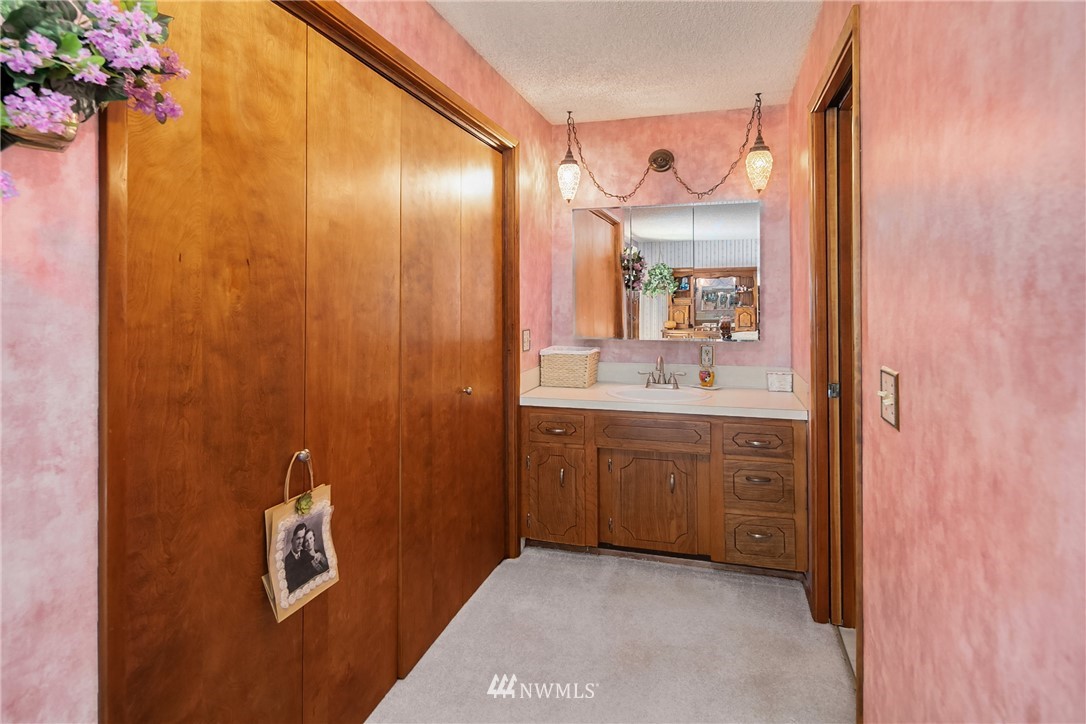 6304 Southeast 2nd Place Renton, WA 98059 - Photo 13 of 21
