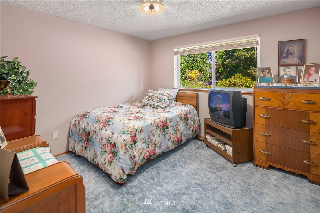 6304 Southeast 2nd Place Renton, WA 98059 - Photo 15 of 21