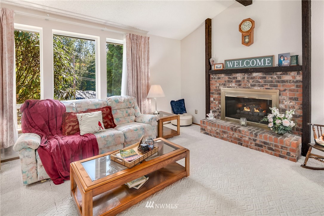 6304 Southeast 2nd Place Renton, WA 98059 - Photo 4 of 21