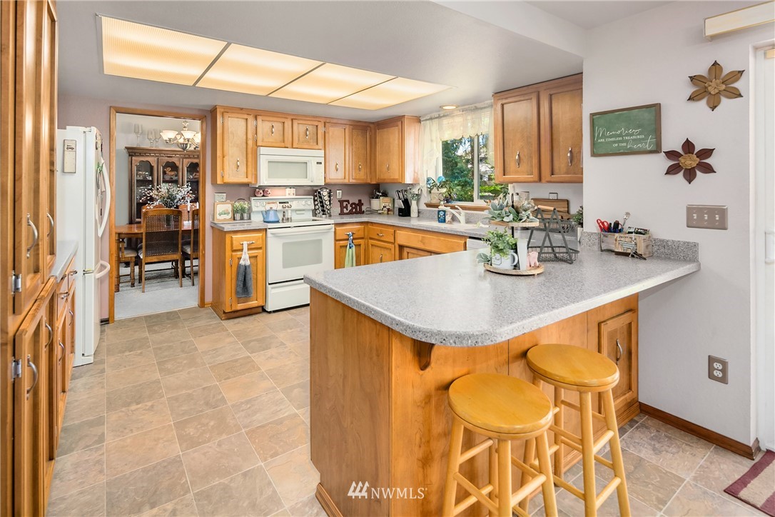 6304 Southeast 2nd Place Renton, WA 98059 - Photo 6 of 21