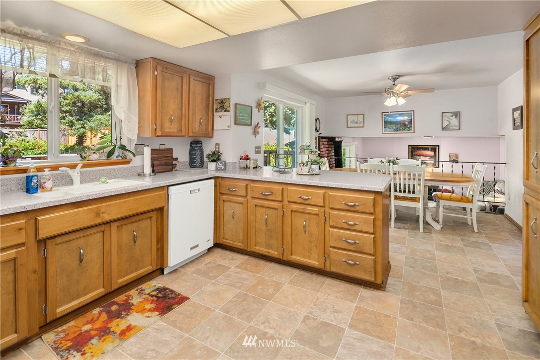 6304 Southeast 2nd Place Renton, WA 98059 - Photo 7 of 21