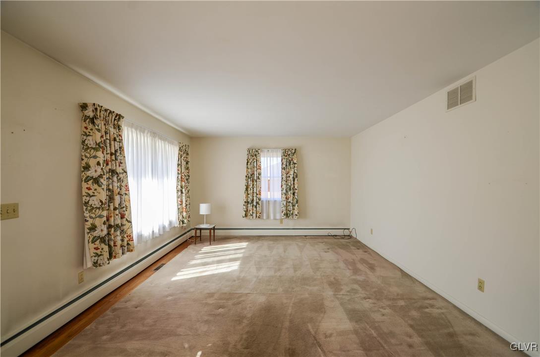 4619 Gary Road Orefield, PA 18069 - Photo 4 of 36 Gallery Image 4