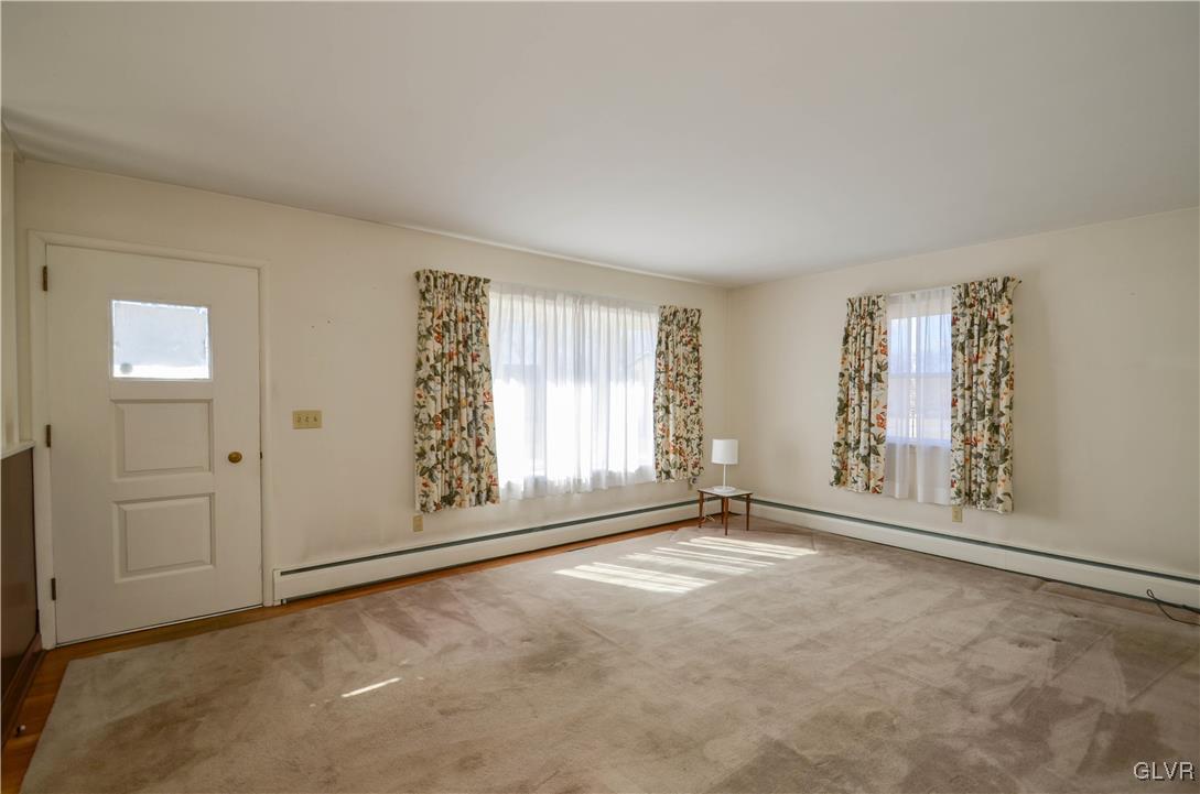 4619 Gary Road Orefield, PA 18069 - Photo 6 of 36 Gallery Image 6