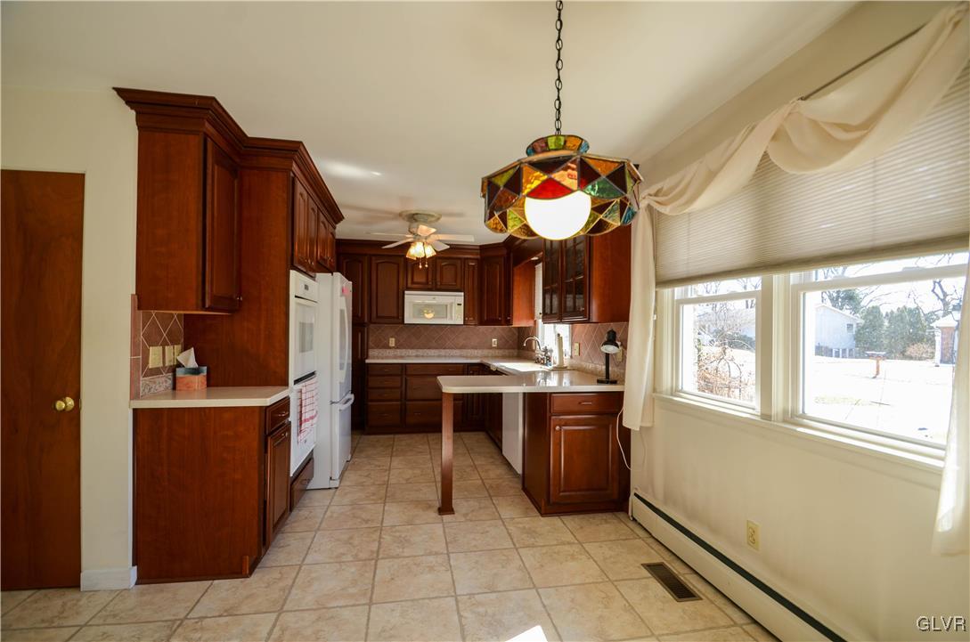 4619 Gary Road Orefield, PA 18069 - Photo 7 of 36 Gallery Image 7