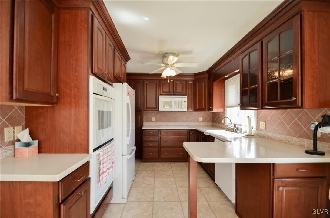 4619 Gary Road Orefield, PA 18069 - Photo 8 of 36 Gallery Image 8