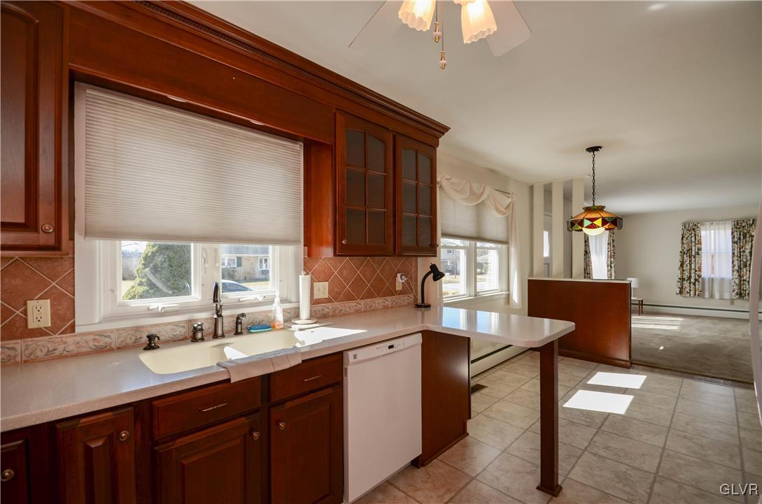 4619 Gary Road Orefield, PA 18069 - Photo 9 of 36 Gallery Image 9