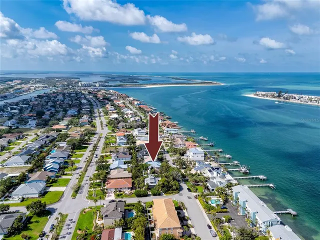 $975,000 | 405 8th Avenue North, Tierra Verde, FL 33715